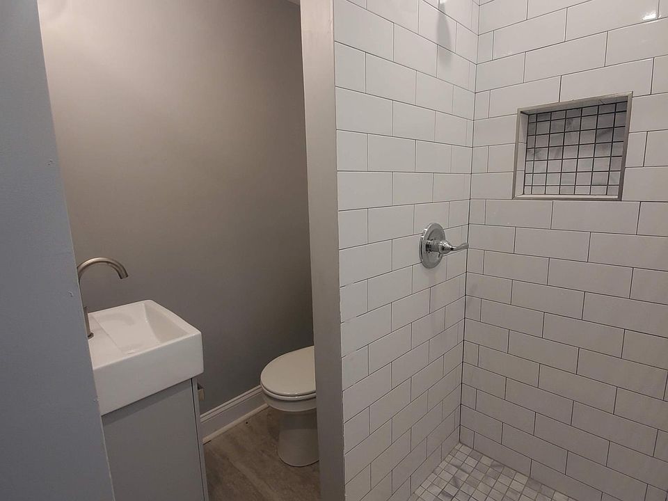 2nd image of 3847 Dennison Ave Floor 2