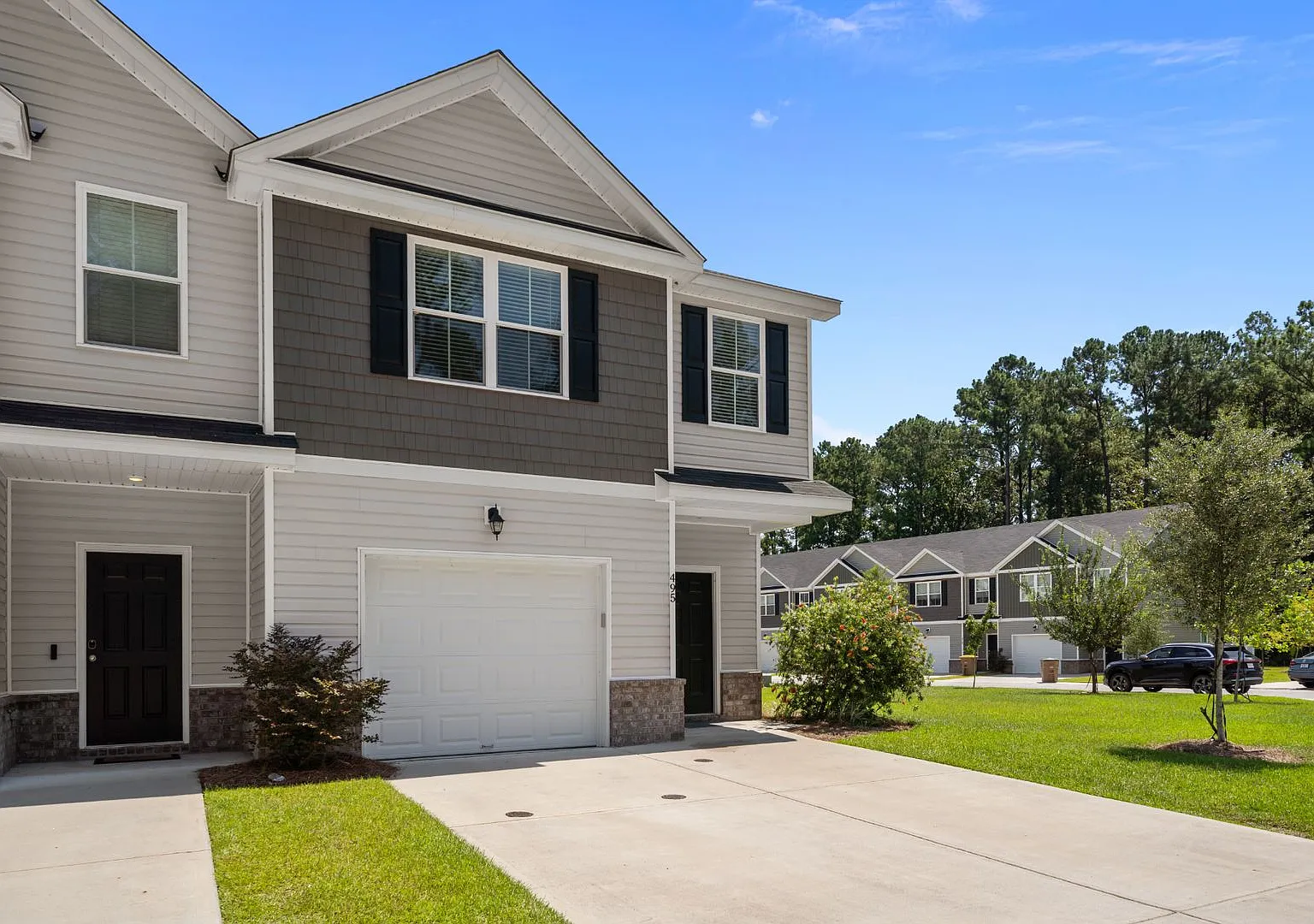 Stunning 3 Bedroom Townhome in Towne Park, Pooler GA — Photo 2