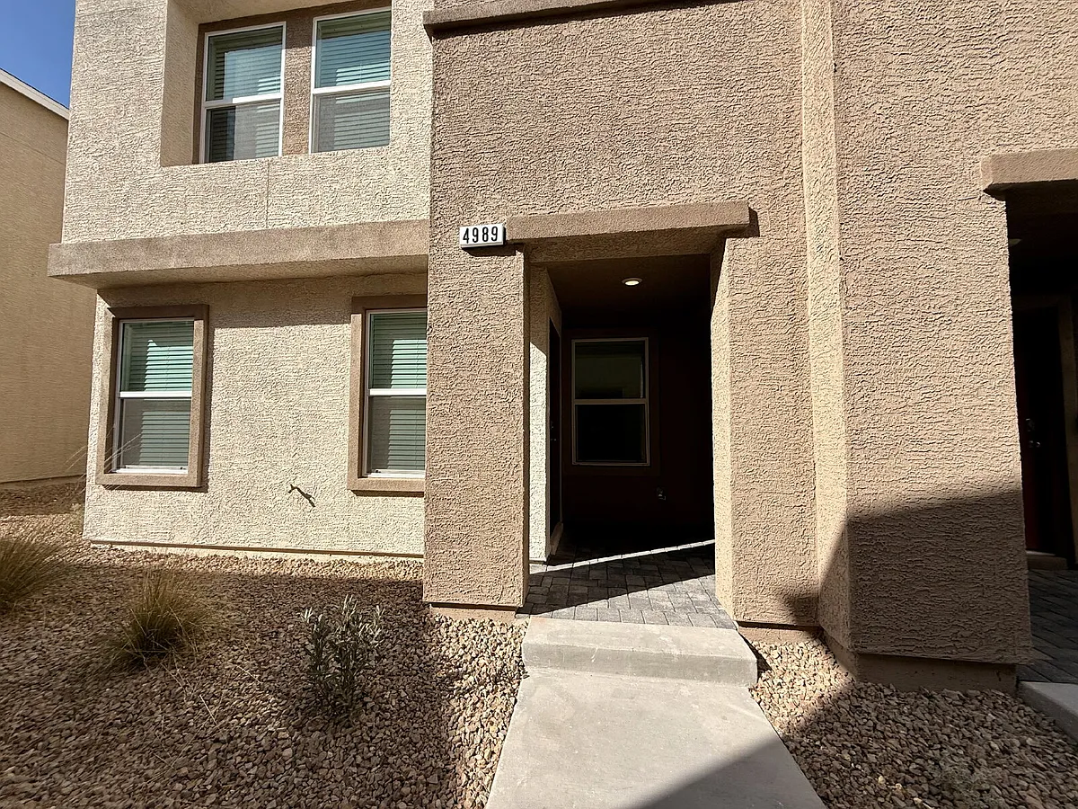 Building Photo - 4989 Apple Mesa Ave