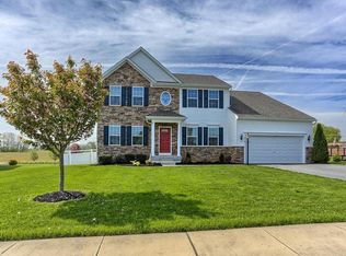 214 Berkshire Dr, Carlisle, PA 17015