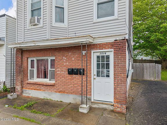 5th image of 1016 3rd St