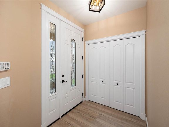 5th image of 3192 Willow Pointe Dr