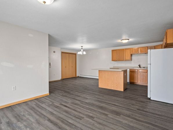 110 William Ct APT 6
