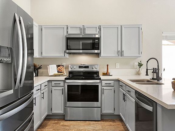 5th image of 6282 W Cochise Dr