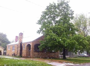 2331 N Kellett Ave, Springfield, MO 65803