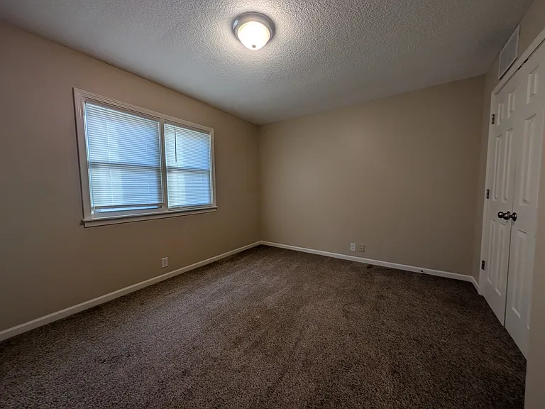 216 W 8th Ave #2 — Photo 12