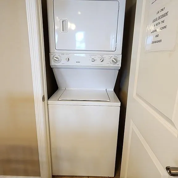 106 W Capricorn Dr — Photo 14
