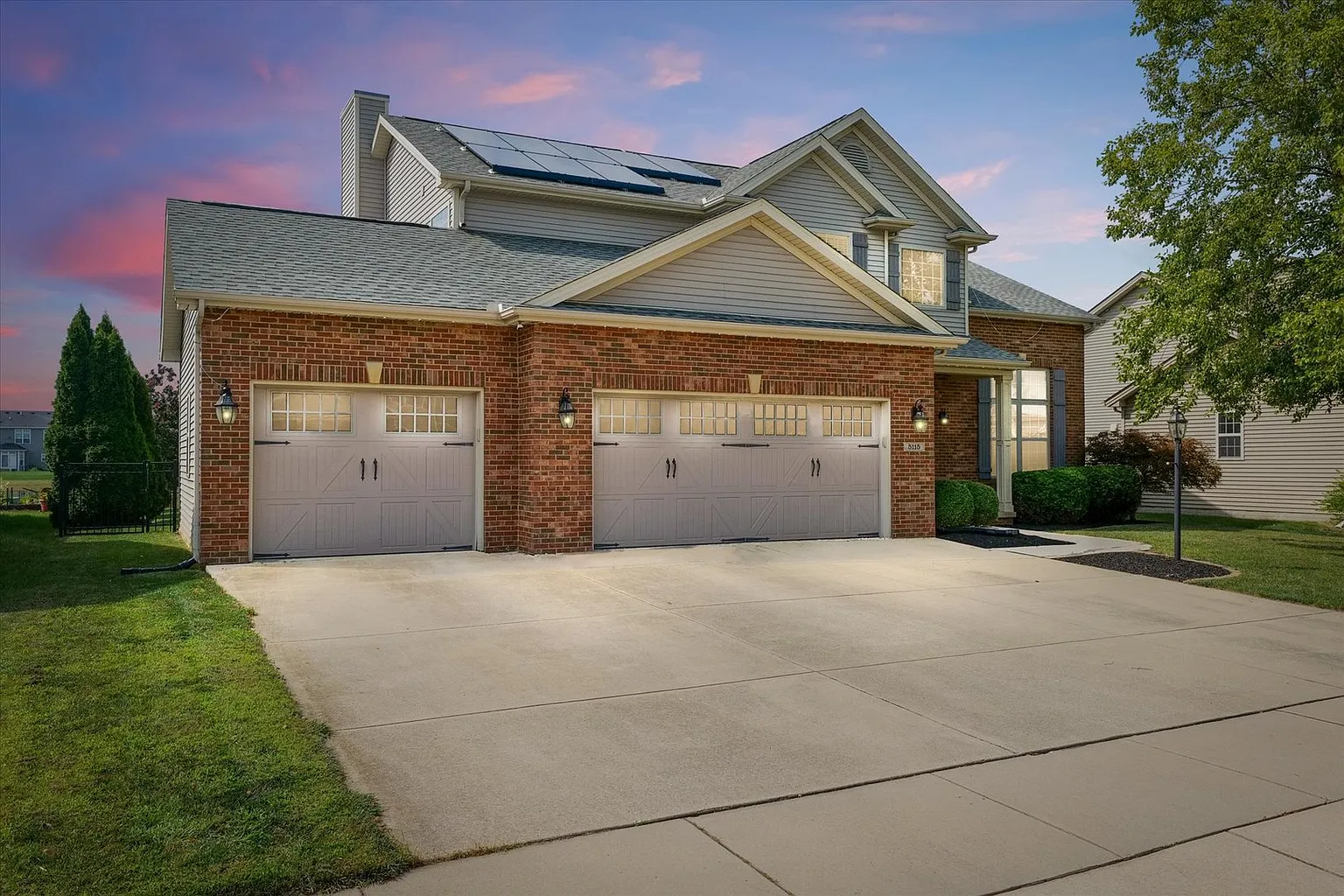 5115 Jacks Blvd photo 1