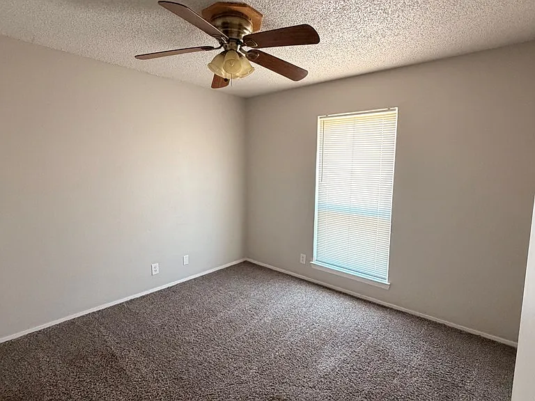 4808 W Cuthbert Ave #B — Photo 7