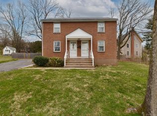 93-95 E Main St, Portland, CT 06480