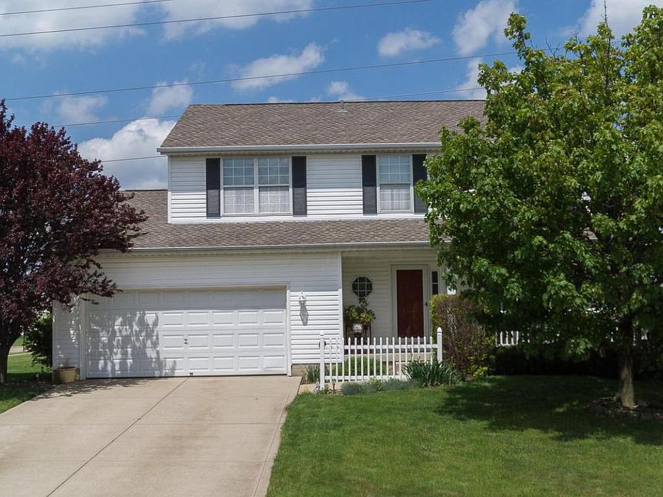 1st image of 890 Lakeway Ct E