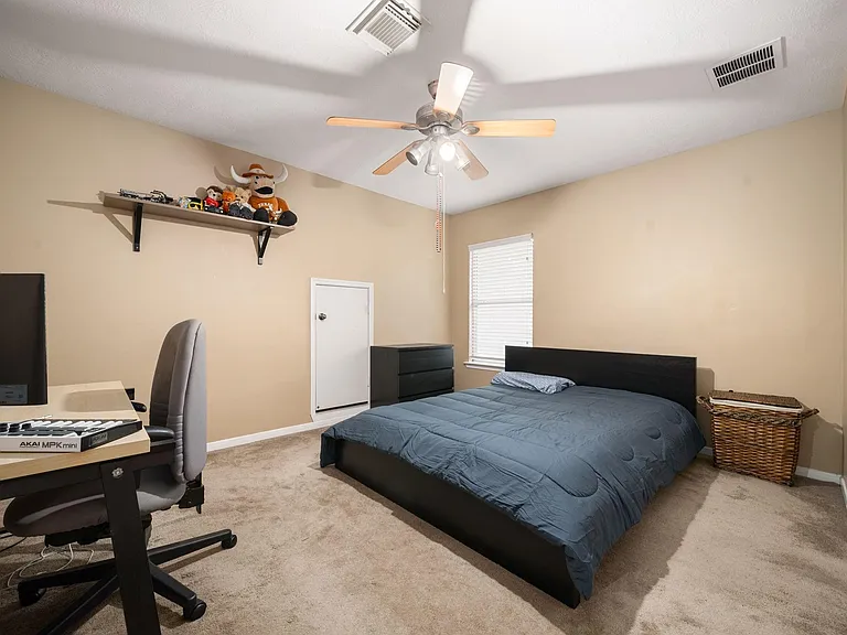 13835 Cane Valley Ct — Photo 31
