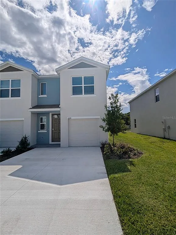 3 bed, 2.5 bath, 1488 sqft, $2,390 — Photo 1