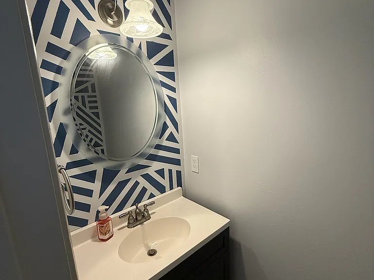 233 Lafayette Dr — Photo 17