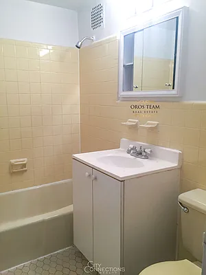 Rented by City Connections Realty | media 30