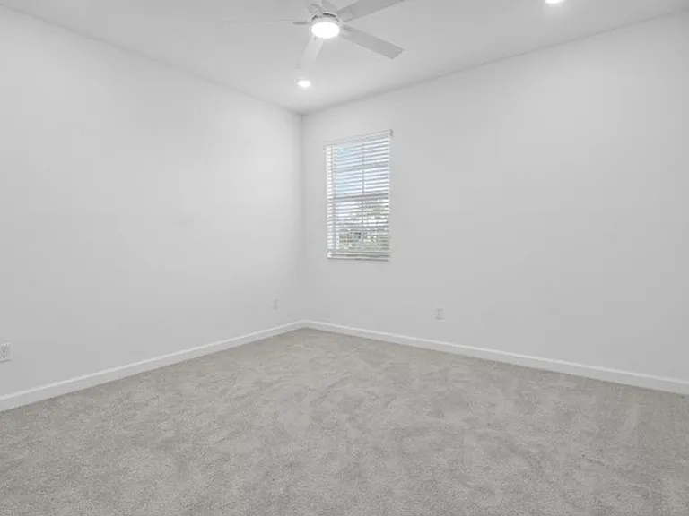 6843 Cobia Cir — Photo 21