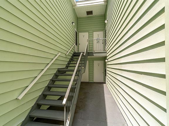 5th image of 557 Midway Dr #B