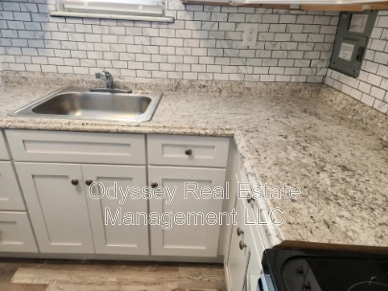 202 W Spencer Ave — Photo 9