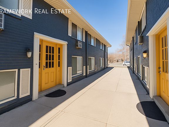 2nd image of 828 12th St APT 103