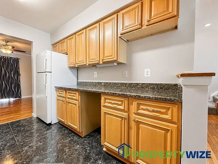 7646 Oldfield Ln — Photo 10