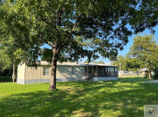 1202 S Merrill St, New Boston, TX 75570