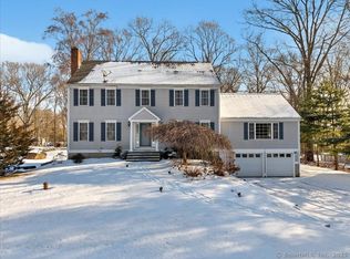 12 Davis Farm Rd, Clinton, CT 06413