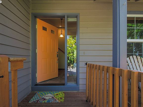 3rd image of 1606 SE 67th Ave