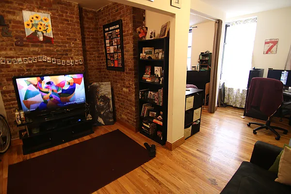 Rented by Guidance Realty Corp. | media 10