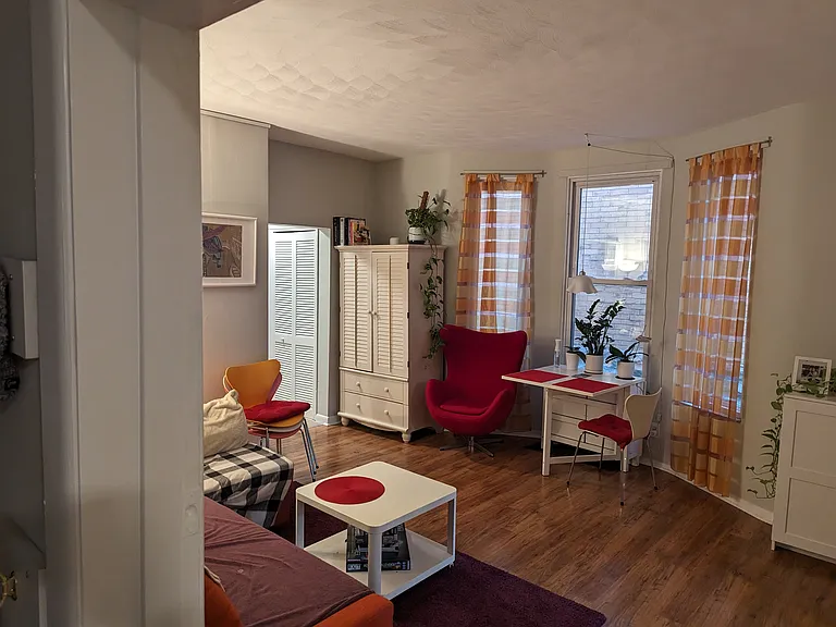 621 Kirtland St — Photo 6