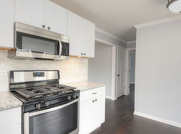 5th image of 1026 Grant Pl