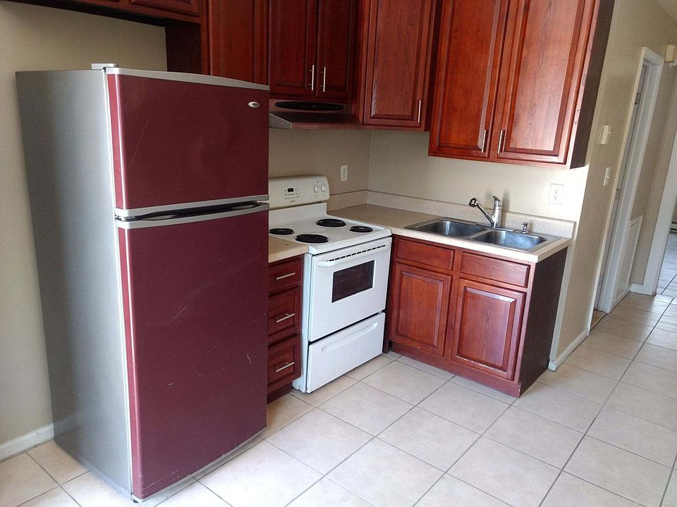 2nd image of 1254 Hanson Ave APT 4