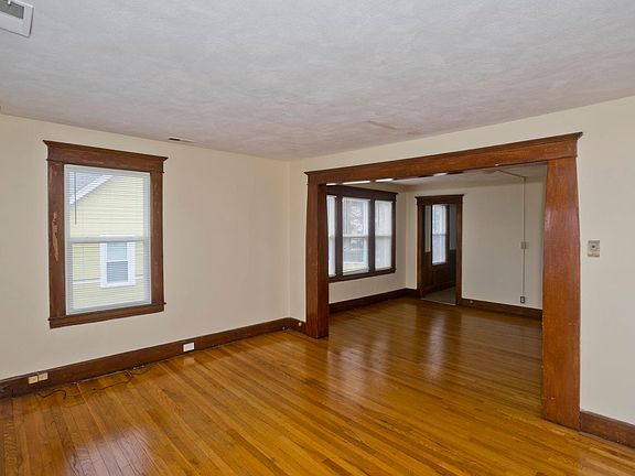 4th image of 58-60 Ionia St