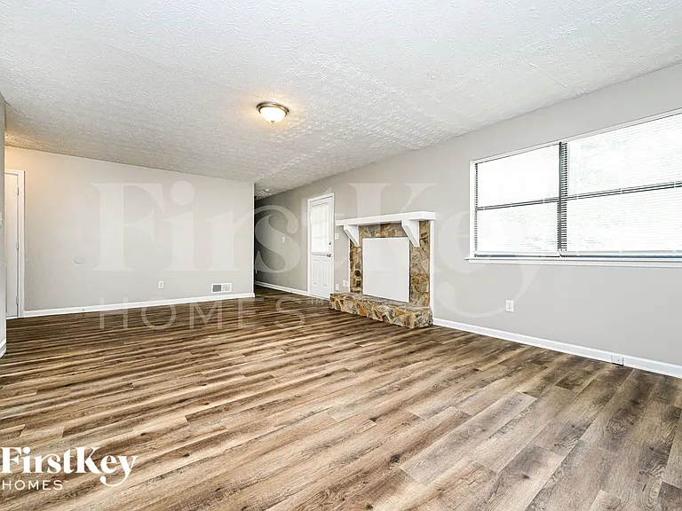 3440 Dogwood Pl — Photo 6