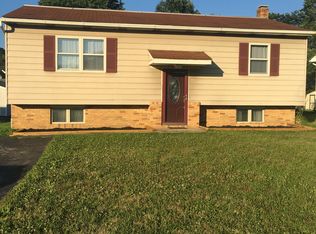 910 S 6th St, Clearfield, PA 16830