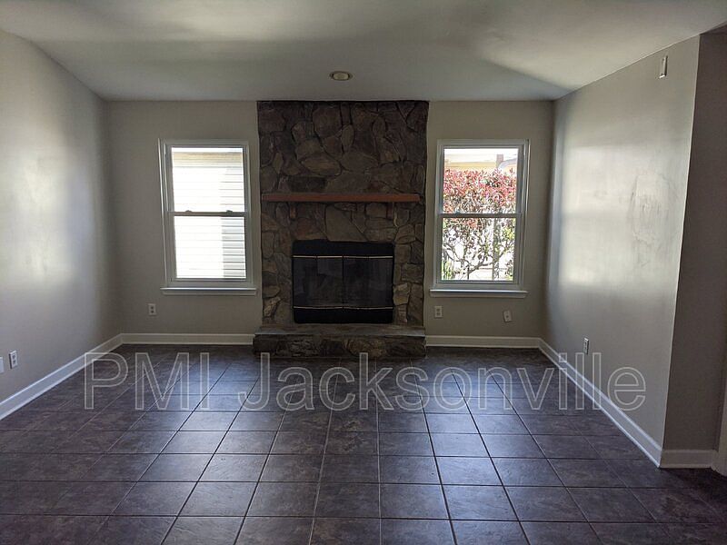 1st image of 903 Majestic Cypress Dr N