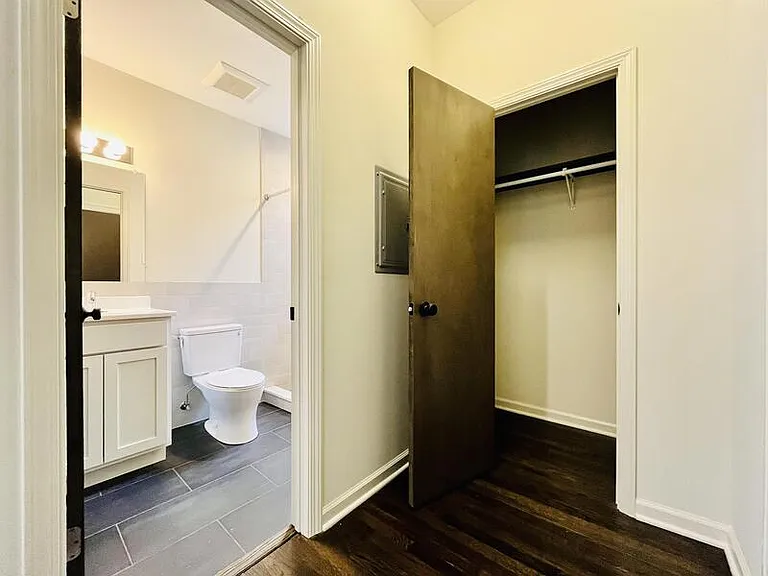 1371 S California Ave #2W — Photo 27