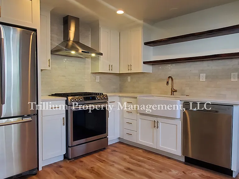 4835 N Willamette Blvd — Photo 8