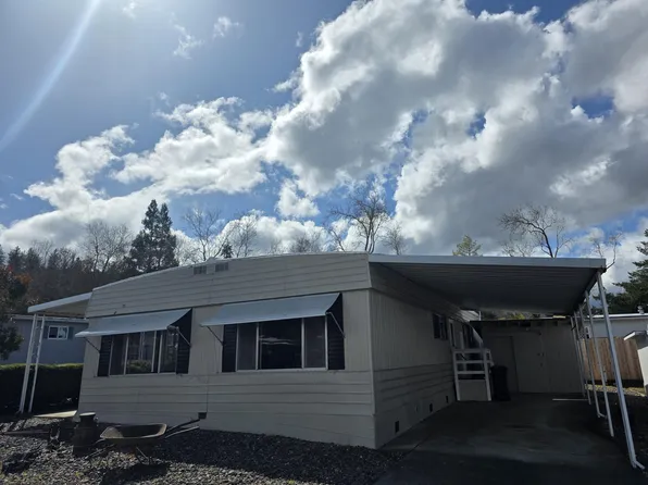 3955 S Stage Rd APT 19, Medford, OR 97501