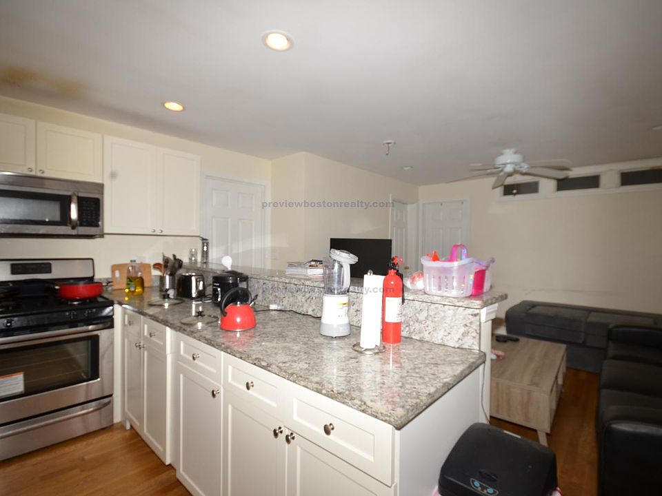 1st image of 56 Egmont St #85