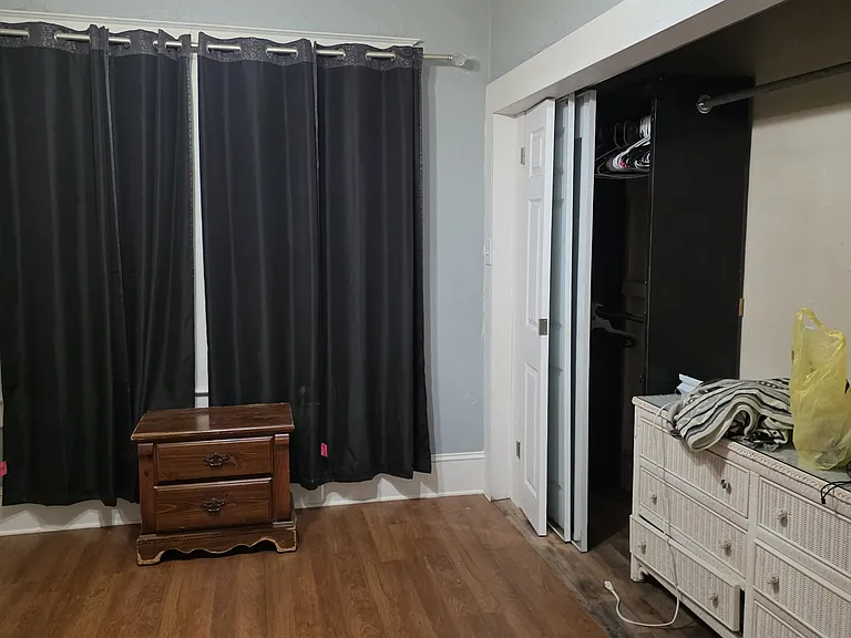 9 W Herrick Dr #1 — Photo 2
