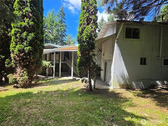 2nd image of 35618 16th Avenue Ct S