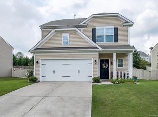 425 Augustus Ln, Mount Holly, NC 28120