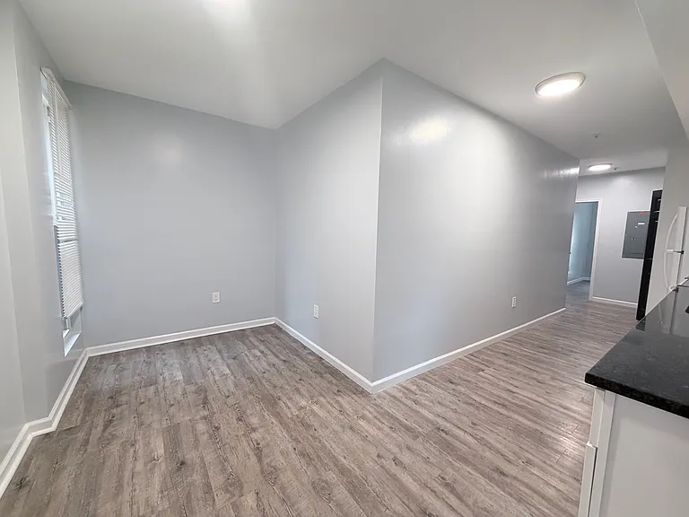 1729 Saint Paul St #2 — Photo 10