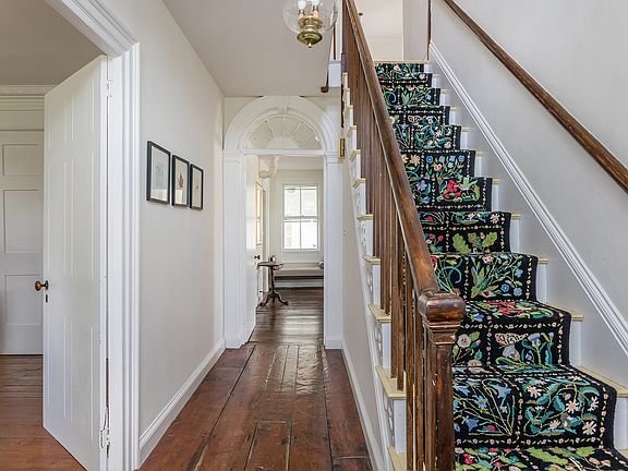 73 Old Middle Street