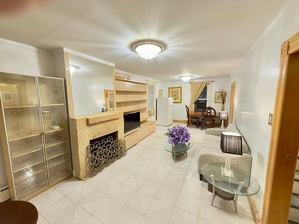 1st image of 1110 78th St #B