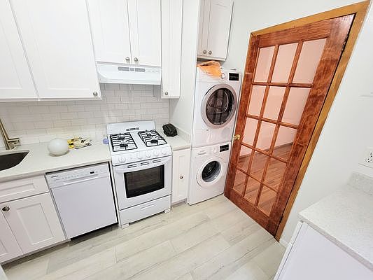 1st image of 208 E 83rd St #4SN
