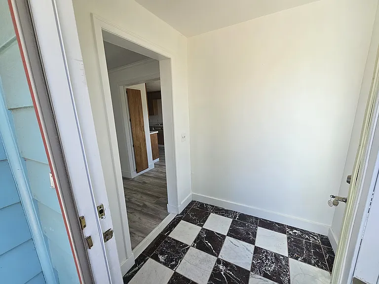 607 S H St — Photo 4