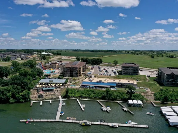 630 Linden Dr #1447, Arnolds Park, IA 51331