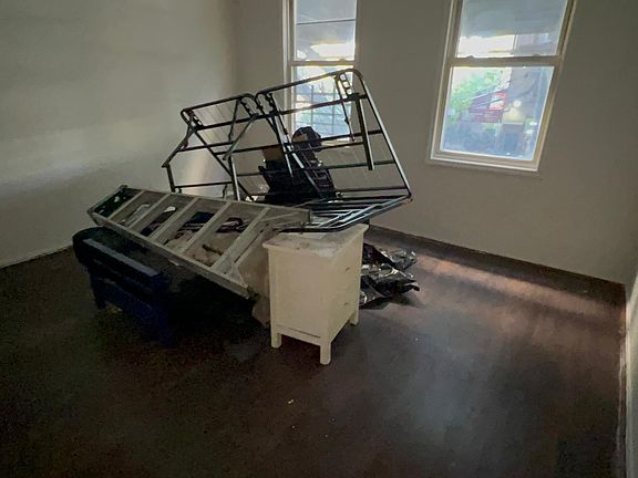 5th image of 1977 Birchall Ave Floor 2
