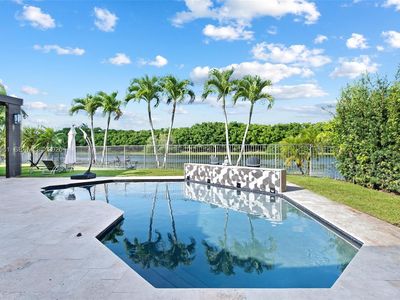 2498 Eagle Run Dr, Fort Lauderdale, FL, 33327